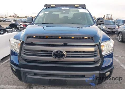 2015 Toyota Tundra Sr5 4.6L V8 z USA, uszkodzony, nr VIN 5TFRM5F17FX089980